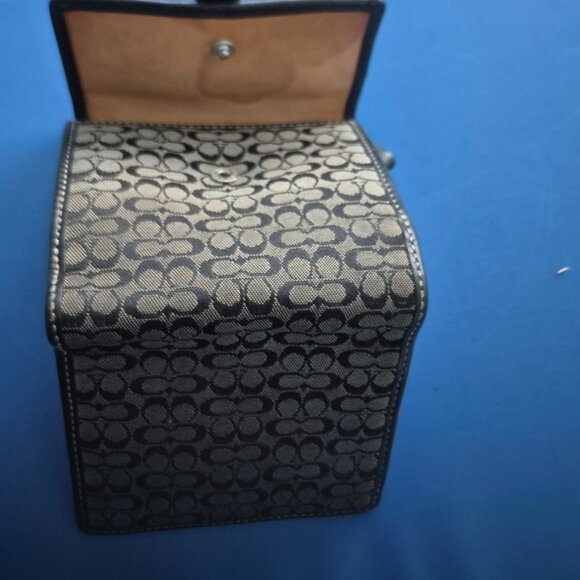 Coach Signature Leather Pattern Wallet - Picture 2 of 7